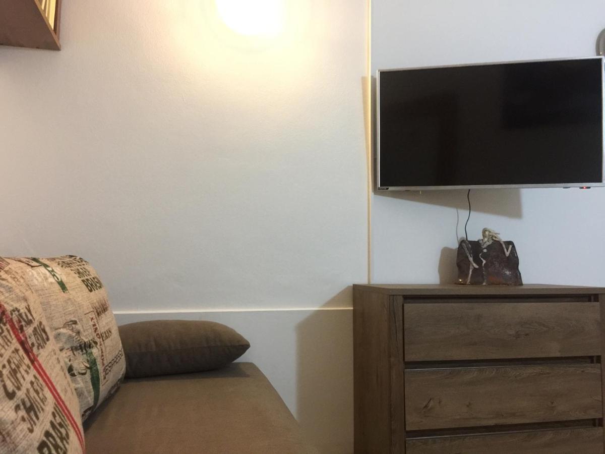 Apartma Изола Екстериор снимка